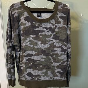 Torrid Women's Green Camouflage Sweatshirt